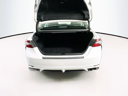 Used 2021 Toyota Camry SE w/ Carpet Mat Package (TMS) image 27