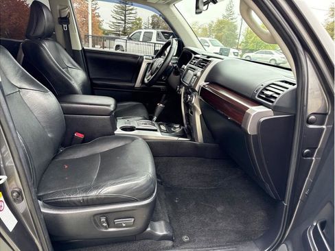 Used 2016 Toyota 4Runner Limited image 22