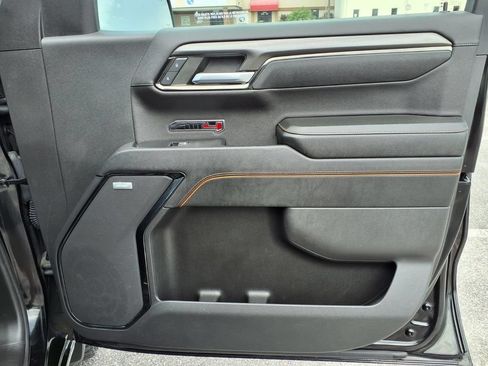 Used 2023 GMC Sierra 1500 AT4 w/ AT4 Preferred Package AWD/4WD image 15