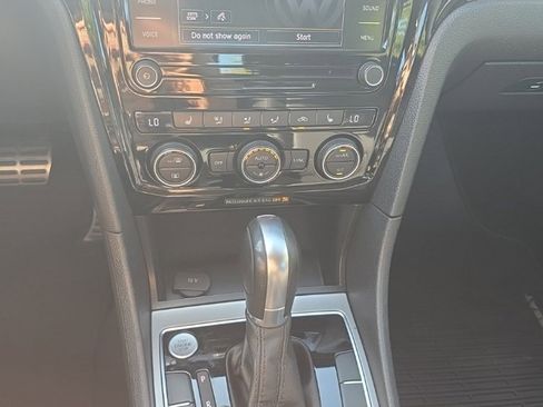 Used 2020 Volkswagen Passat 2.0T R-Line image 6