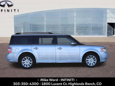 Used 2011 Ford Flex SEL image 7