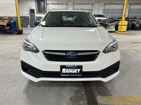 Used 2020 Subaru Impreza 2.0i image 3