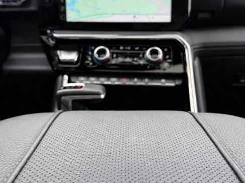 Used 2025 GMC Sierra 1500 Denali AWD/4WD image 20