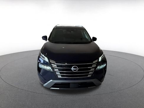 Used 2026 Nissan Rogue SL FWD image 3