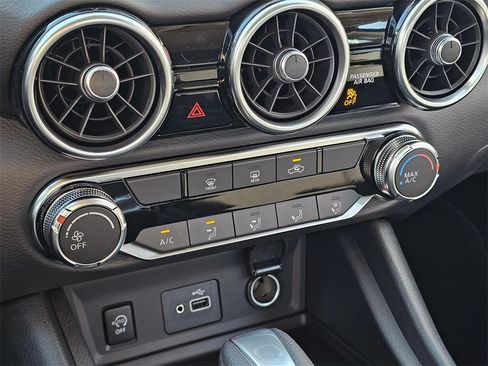 New 2025 Nissan Sentra S image 9