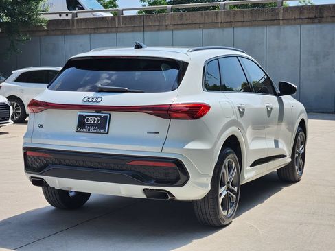 Certified 2026 Audi Q5 2.0T AWD/4WD image 11