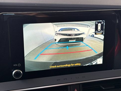 New 2027 Toyota Prius Plug-In Hybrid FWD image 17
