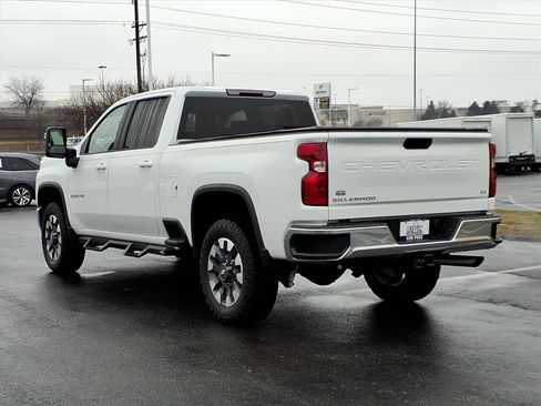 Used 2022 Chevrolet Silverado 2500 LT w/ Convenience Package image 5