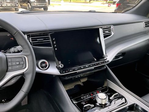New 2026 Jeep Grand Wagoneer L Limited AWD/4WD image 6