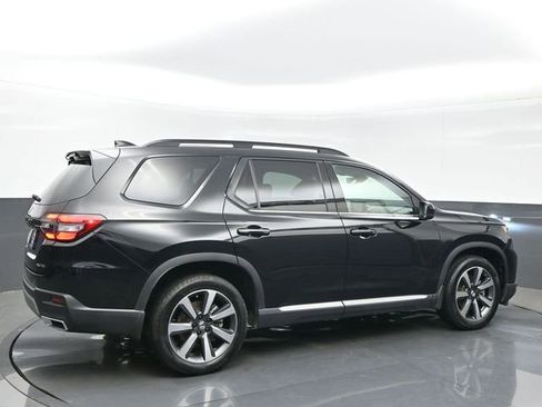 Certified 2023 Honda Pilot Elite image 6