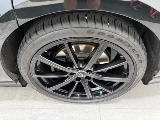 Used 2022 Audi A8 L 3.0T AWD/4WD image 5