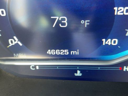 Certified 2023 Chevrolet Suburban Premier image 19