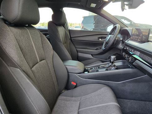 Used 2024 Honda Accord Sport image 23