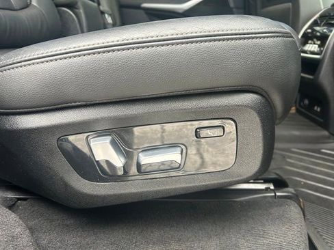 Used 2020 BMW X7 xDrive40i w/ Cold Weather Package AWD/4WD image 32