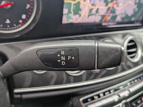 Used 2020 Mercedes-Benz E 350 Sedan image 16