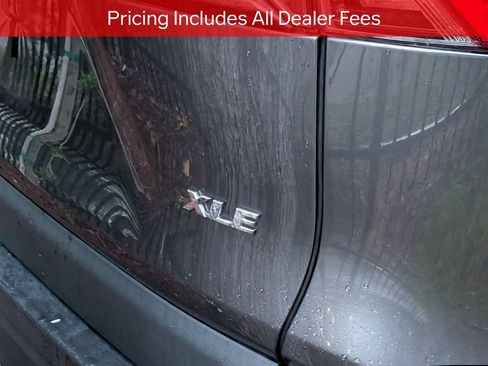 Used 2024 Toyota RAV4 XLE w/ Convenience Package FWD image 8