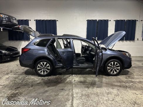 Used 2018 Subaru Outback 2.5i Premium AWD/4WD image 39