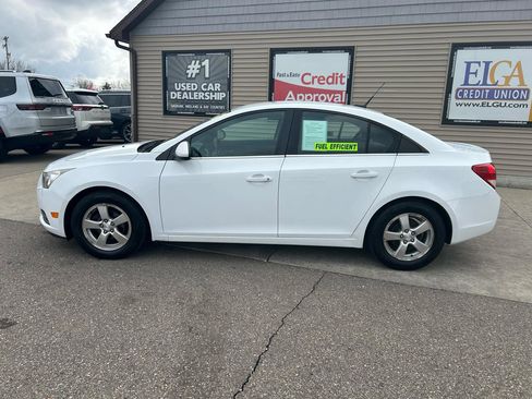 Used 2014 Chevrolet Cruze LT image 8