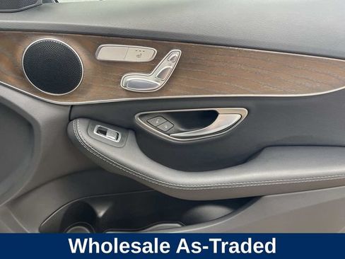 Used 2018 Mercedes-Benz C 350e Sedan image 26