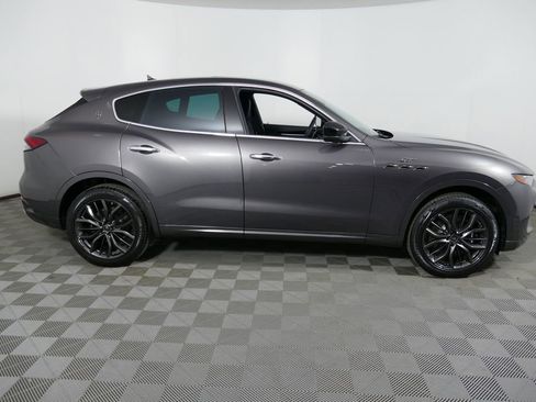 Used 2024 Maserati Levante GT Ultima AWD/4WD image 8