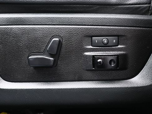 Used 2018 RAM 2500 Laramie w/ Snow Chief Group AWD/4WD image 10