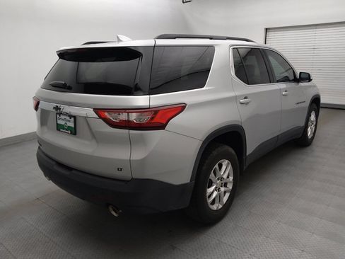 Used 2019 Chevrolet Traverse LT FWD image 9