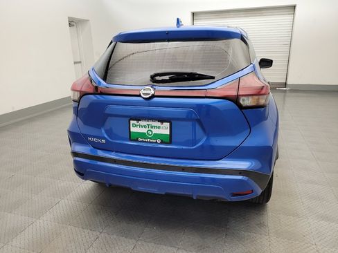 Used 2021 Nissan Kicks S FWD image 7