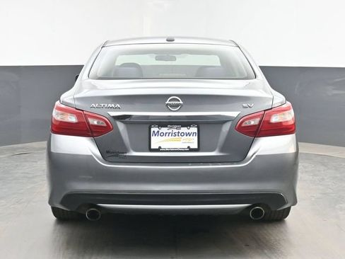 Used 2018 Nissan Altima 2.5 SV FWD image 13