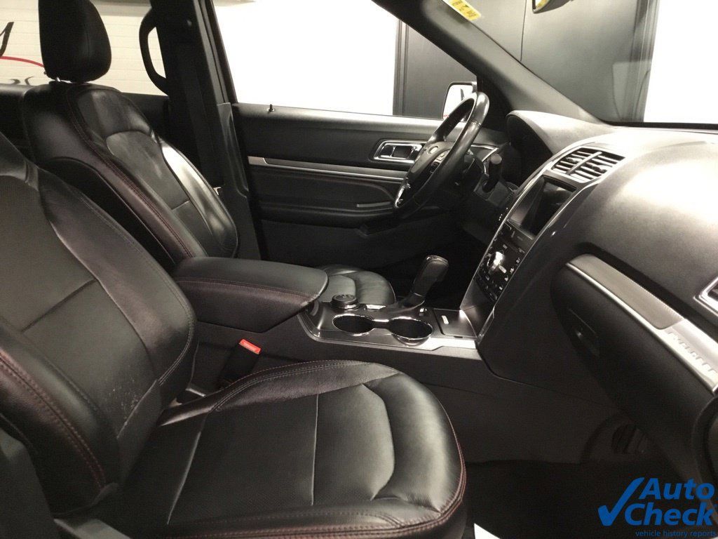 Used 2019 Ford Explorer Sport w/ Equipment Group 401A AWD/4WD image 43