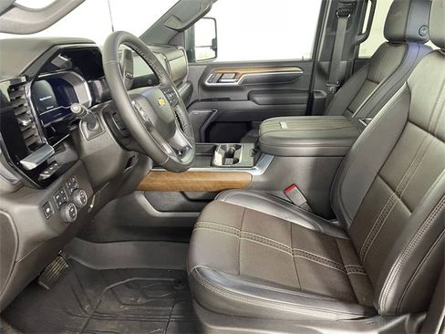 Certified 2025 Chevrolet Silverado 3500 High Country w/ High Country Premium Package image 2