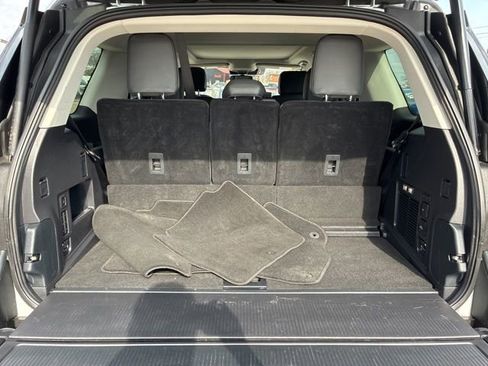 Used 2025 Ford Expedition Active image 9