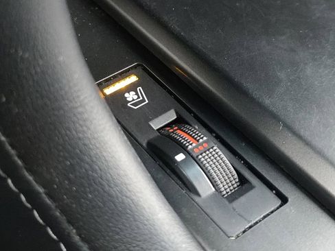 Used 2023 Lexus GX 460 image 5