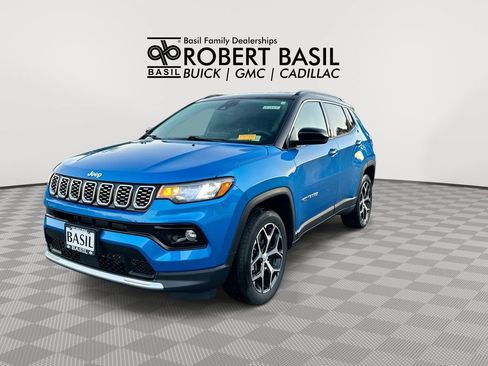 Used 2024 Jeep Compass Limited AWD/4WD image 4
