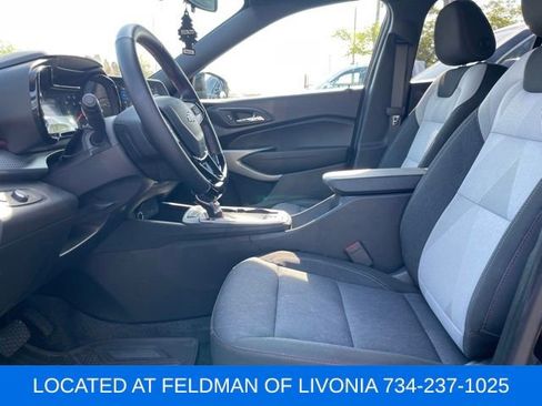 Used 2024 Chevrolet Trax RS w/ Driver Confidence Package FWD image 6