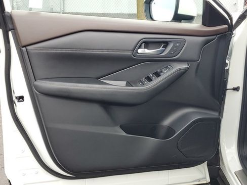 Certified 2023 Nissan Rogue SL w/ SL Premium Package AWD/4WD image 22