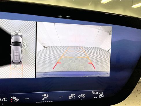 Used 2025 Buick Enclave Avenir w/ Super Cruise Package AWD/4WD image 30