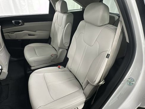 New 2026 Kia Sorento EX w/ EX Premium Package AWD/4WD image 12