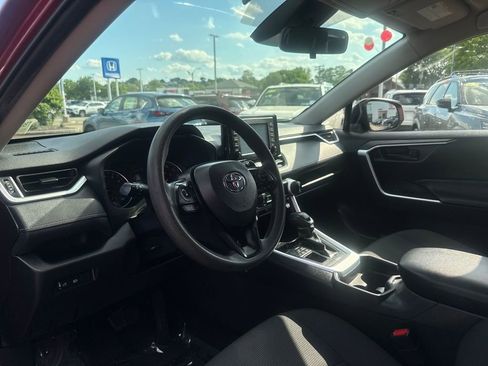 Used 2019 Toyota RAV4 LE w/ All Weather Liner Package AWD/4WD image 14