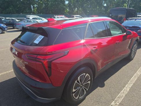Used 2024 Chevrolet Blazer EV LT AWD/4WD image 4