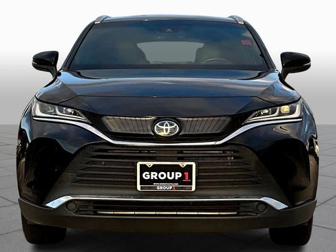 Used 2021 Toyota Venza XLE w/ Carpet Mat Package (TMS) image 4