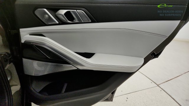 Used 2026 BMW X6 M60i AWD/4WD image 39