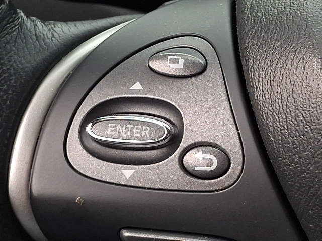 Used 2018 Nissan Pathfinder SV FWD image 21
