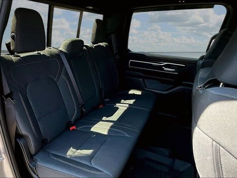 Used 2021 RAM 1500 Big Horn AWD/4WD image 28