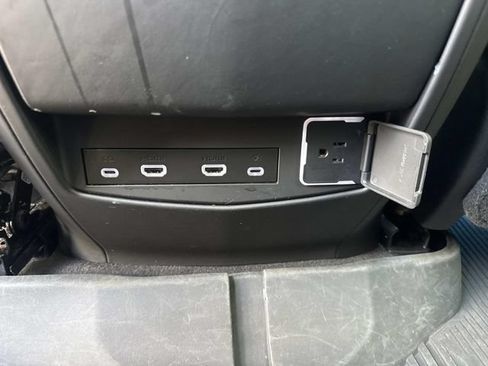 Used 2023 Cadillac Escalade ESV Sport Platinum AWD/4WD image 19