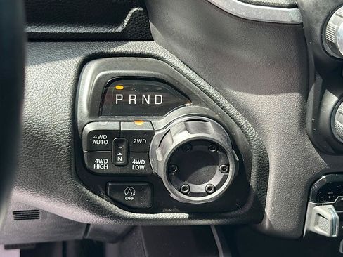 Used 2023 RAM 1500 Big Horn AWD/4WD image 25