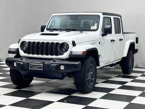 New 2025 Jeep Gladiator Sport image 4
