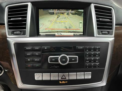 Used 2013 Mercedes-Benz GL 450 4MATIC image 18