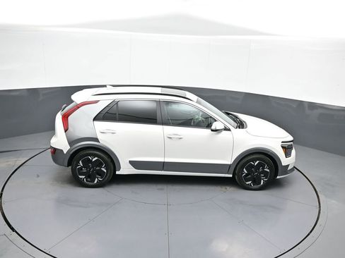New 2025 Kia Niro Wave w/ Wave Preserve Package image 37