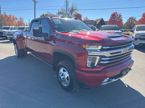 Used 2023 Chevrolet Silverado 3500 High Country w/ Technology Package image 7