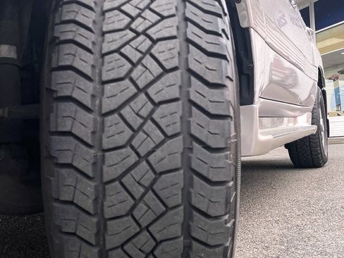 Used 2000 Toyota Land Cruiser AWD/4WD image 4